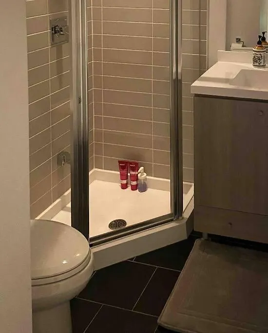 Luxury Condo 多伦多